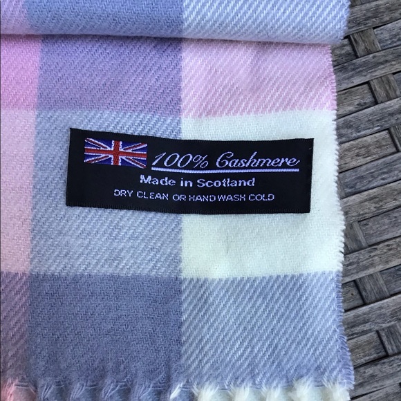 100% Cashmere Scarf - Picture 2 of 4